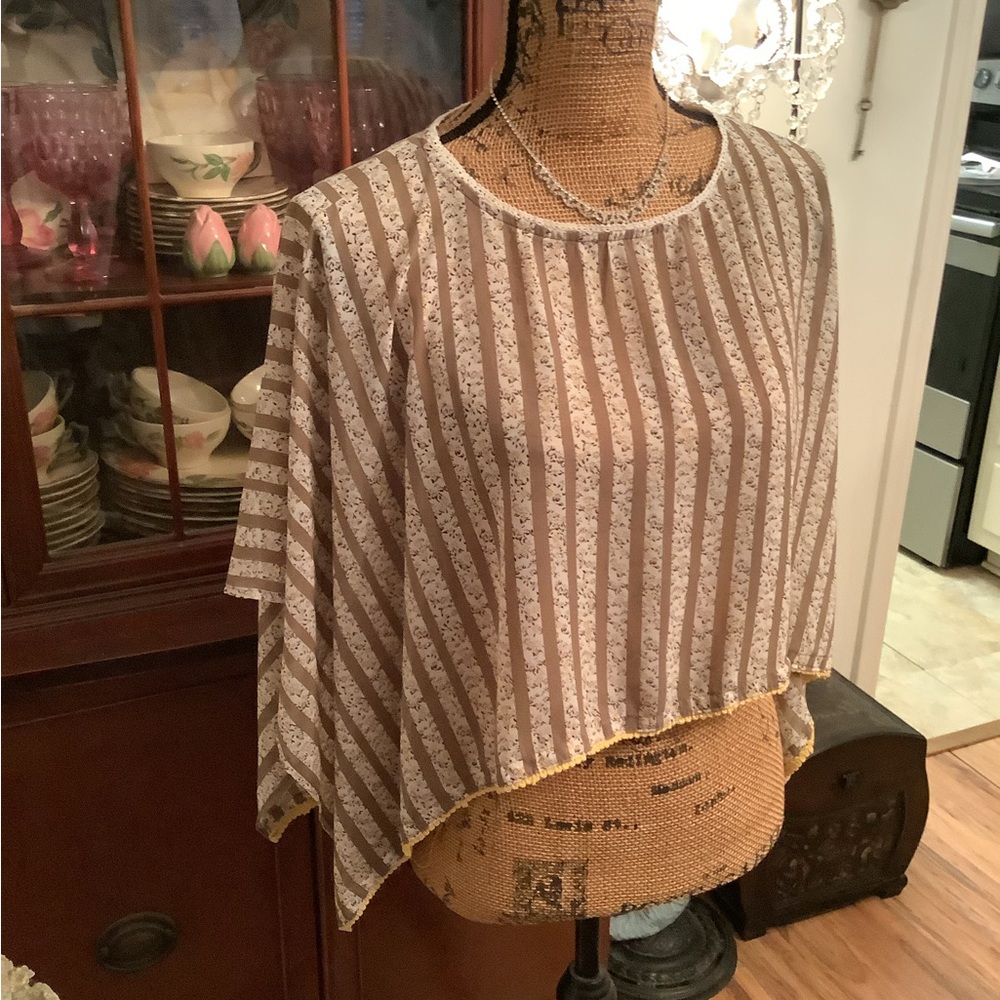 🦋Gypsy Junkies Coverup Top, Komono